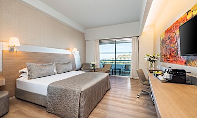 Deluxe Deniz Manzaralı -  Balkonlu